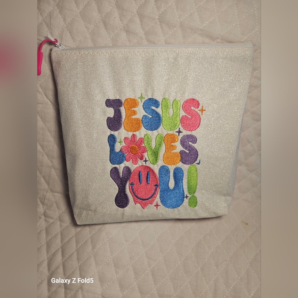 Colorful Graphic Pouch - Picture 6 of 6